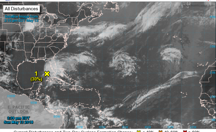 Boletín informativo NOAA de tormenta en el Atlántico - USA